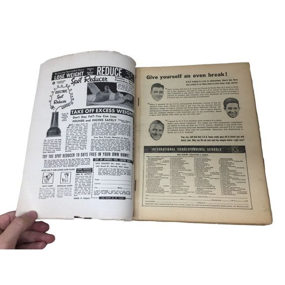 Vintage Magazine Startling Stories Featuring Vulcan's Dolls They control Human D - Picture 5 of 12